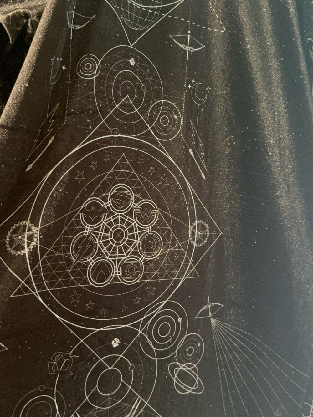 Black Superhero Symbol Kimono Crushed Velvet Robe - Picture 2 of 4